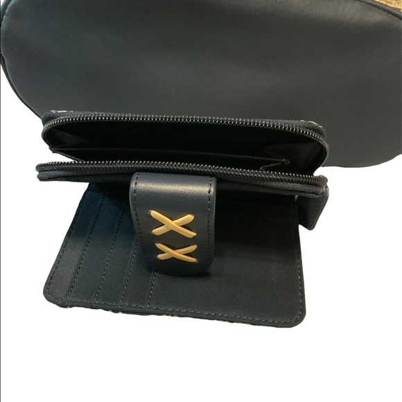 2pc tote set NWOT - Picture 5 of 6